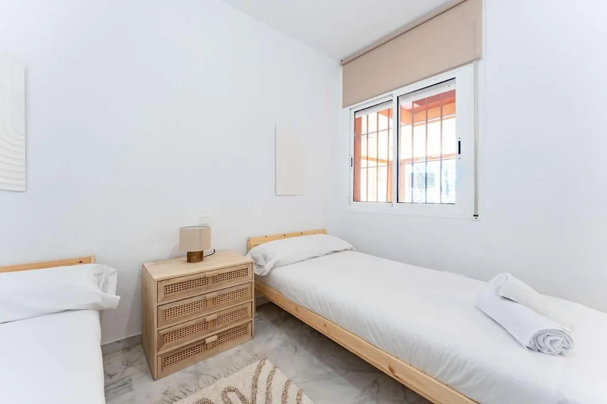 Apartmento En Marbella Con Acceso Directo A La Piscina! 0*,